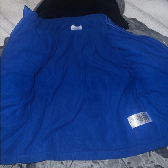 Gray winter coat - Picture 4 of 6